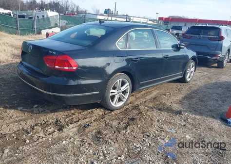 2013 Volkswagen Passat 2.0L Tdi Se z USA, uszkodzony, nr VIN 1VWBN7A35DC074494